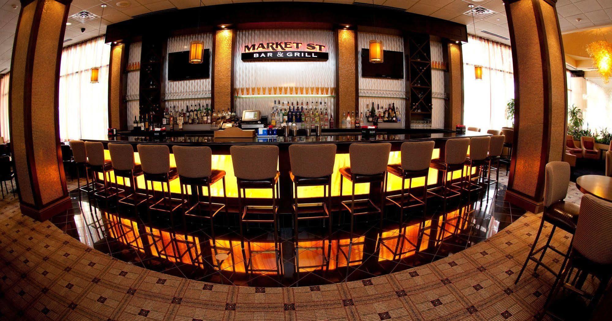 Doubletree By Hilton Poughkeepsie Hotel Exterior foto