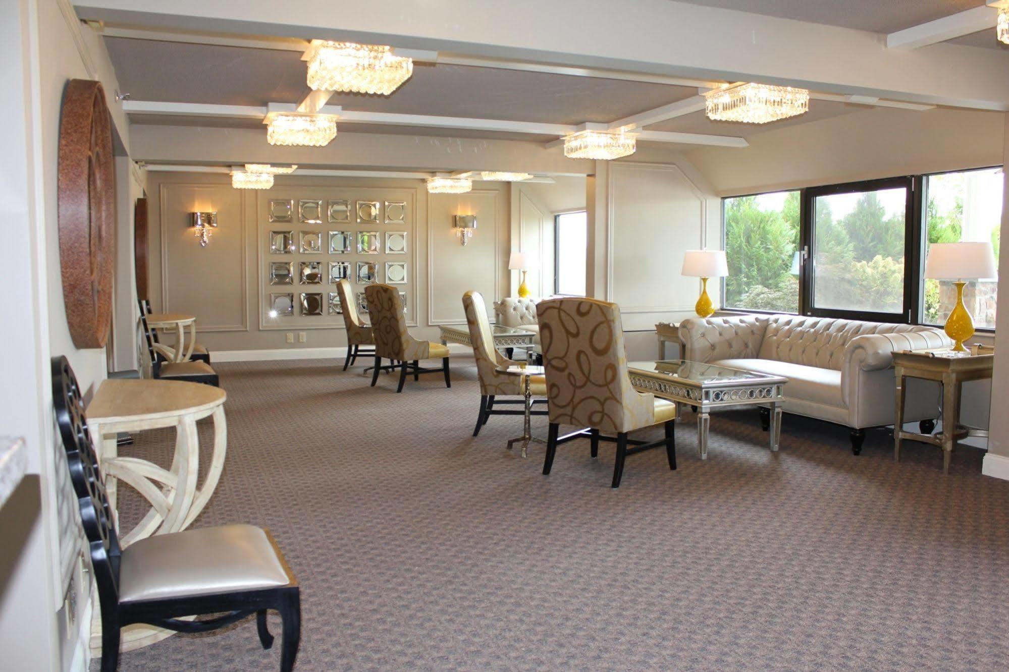 Doubletree By Hilton Poughkeepsie Hotel Exterior foto